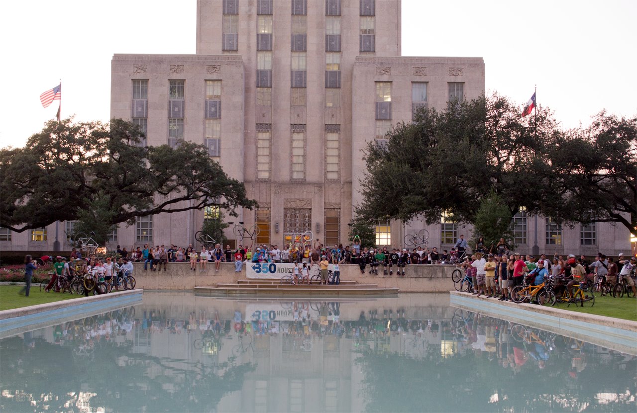 350.org Houston Bike to Party group in front of City Hall